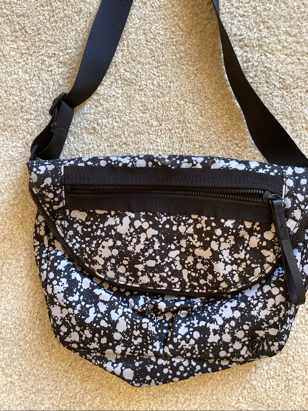 Lululemon bag - Picture 2 of 5